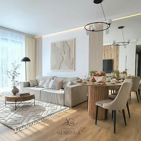 Gdanska Apartment *